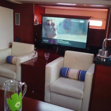 Alcyon Blue Yacht *